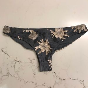Roxy cheeky bikini bottom